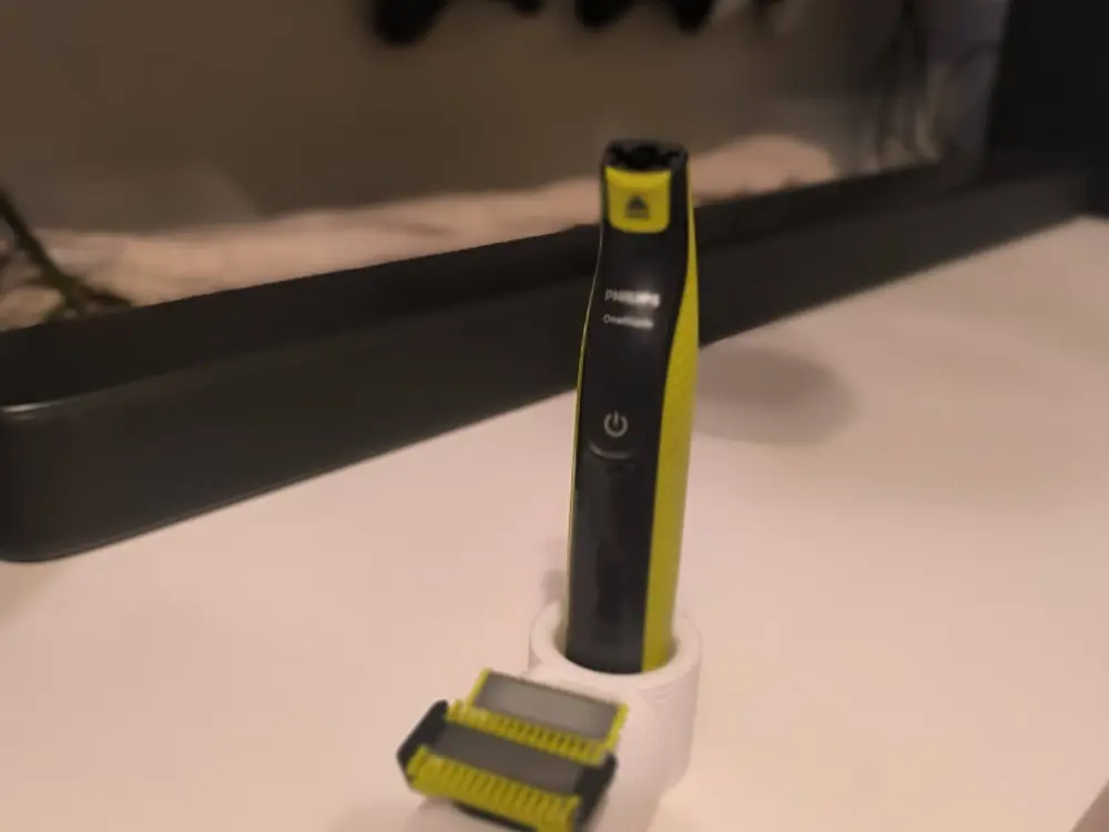OneBlade Razor & Blade Holder