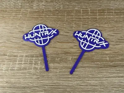 Huntrix topper
