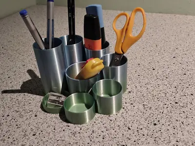 Desk organiser
