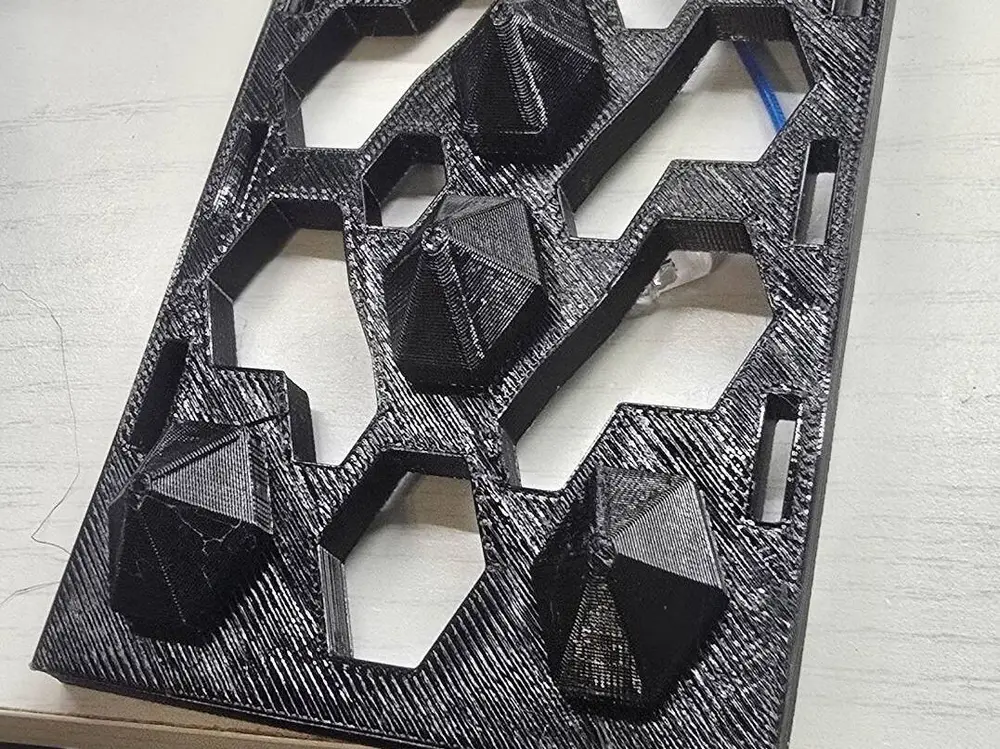 Ice and snow traction cleat