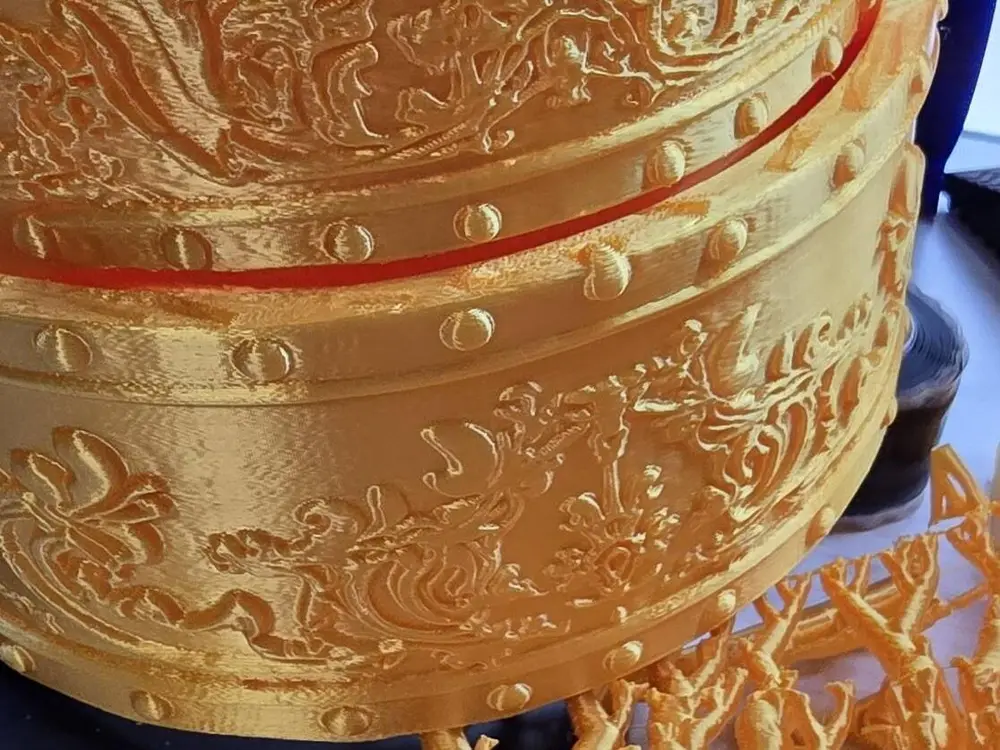 Rumi Pauldron