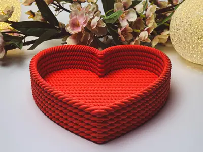 Heart Bowl with Rope Texture