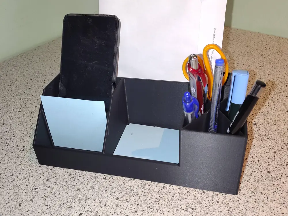 Desk organiser