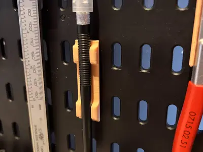 Scalpel holder for AliExpress DIY pegboard