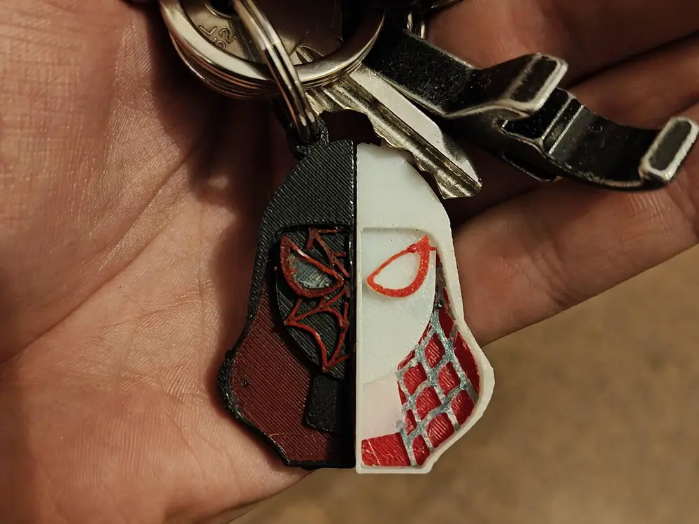 MILES AND GWEN MATCHING KEYCHAINS