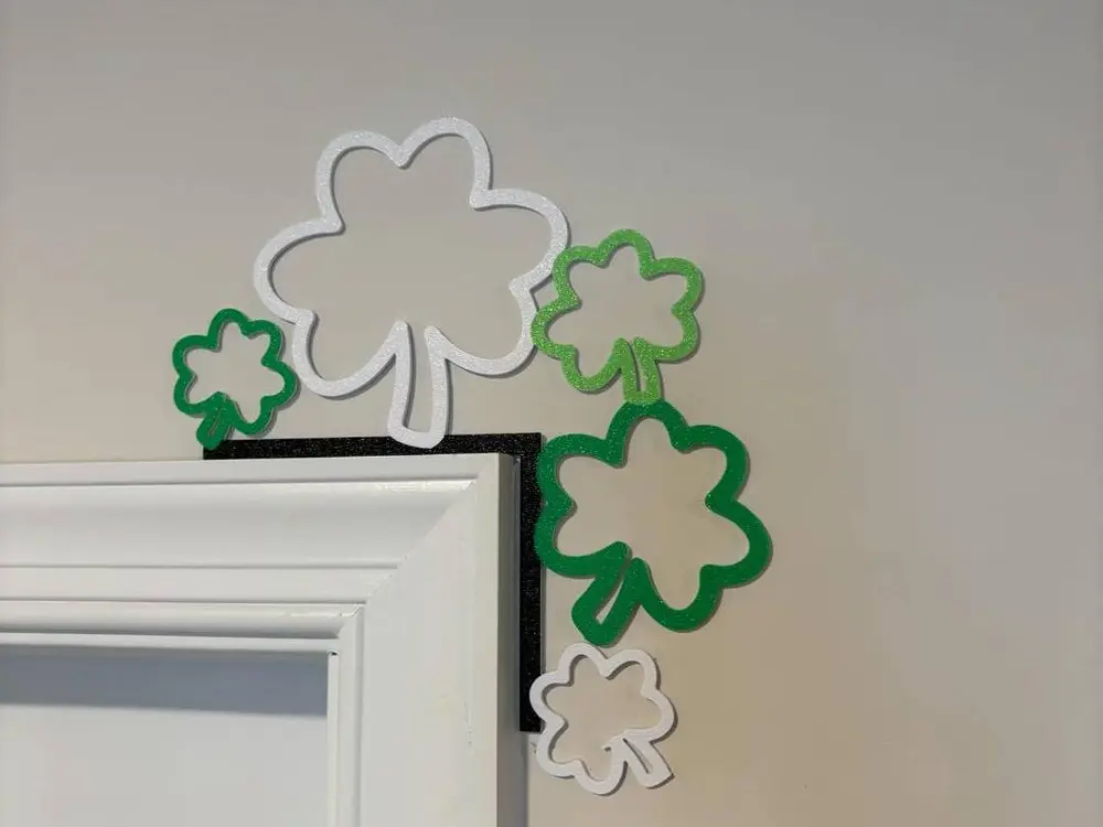 St. Patricks day door corner