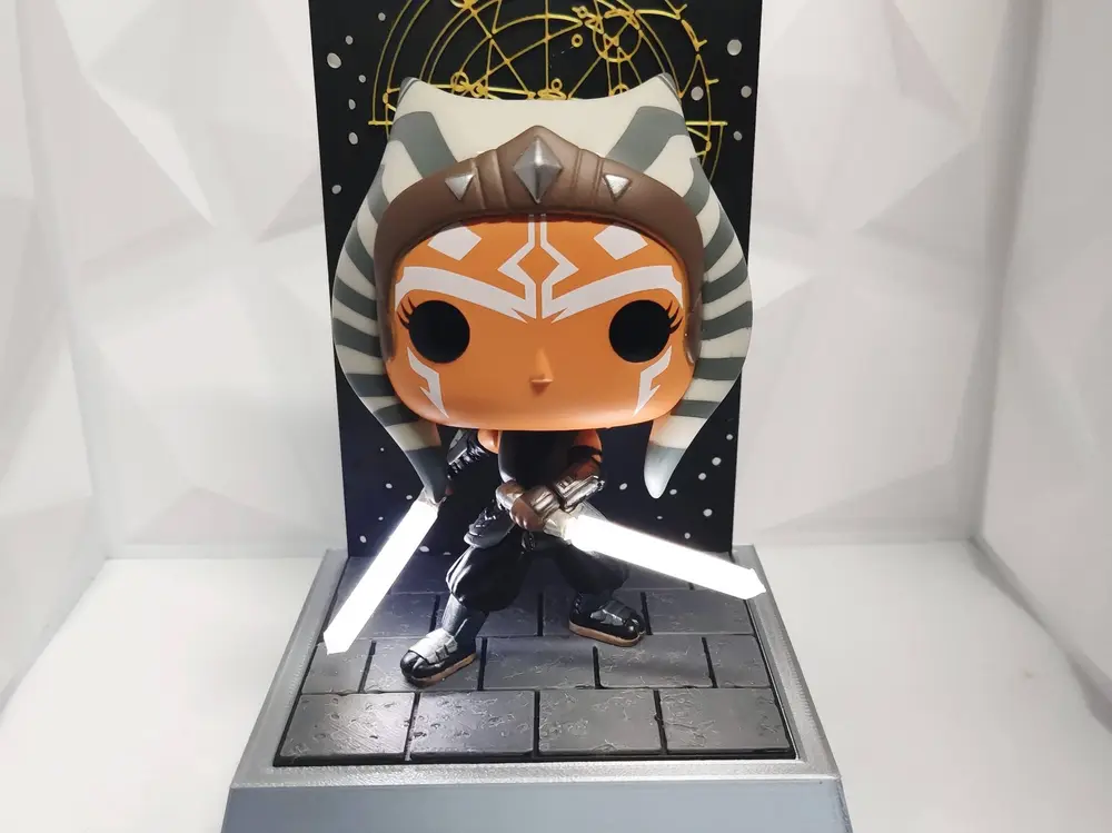 Ahsoka Tano Funko Pop Display Stand – LED Filament Lightsaber Ready