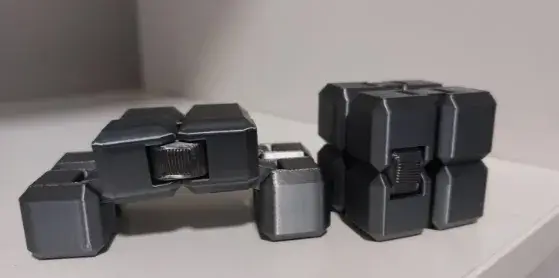 Infinity cube