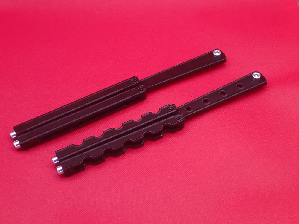 Training Balisong – Weight-Tunable Practice Butterfly Knife