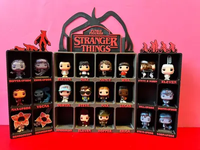 Stranger Things Funko Display NO COLOR CHANGES