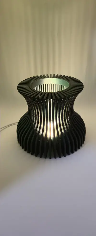 Decorative table lamp