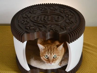Oreo Cookie Cat Bed / Treat Maze / Self Groomer
