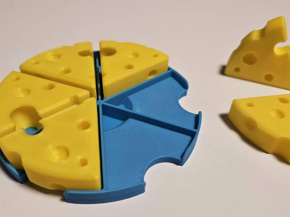 Mouse Trap Game Cheese Pieces and Organizer