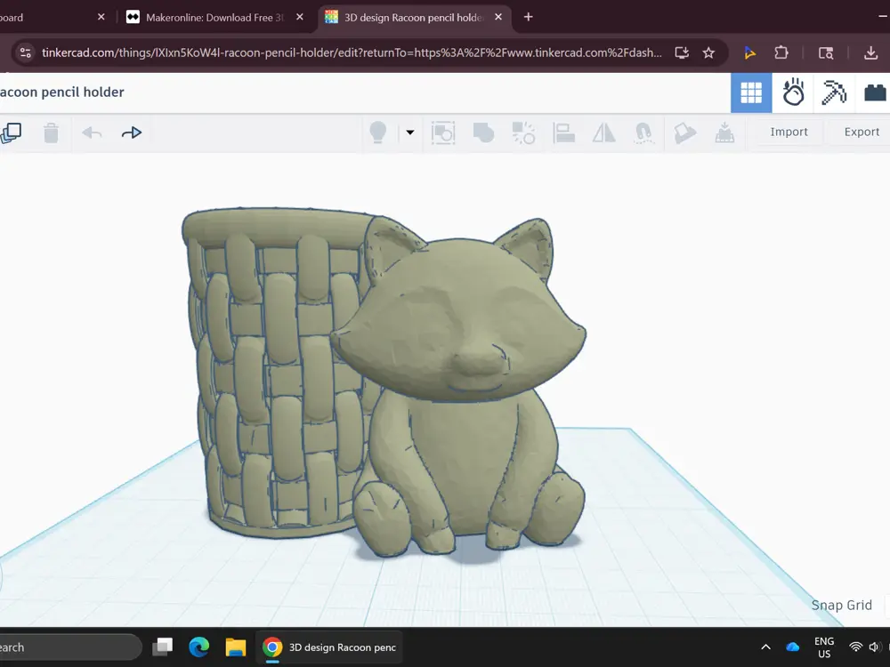 Racoon pen holder
