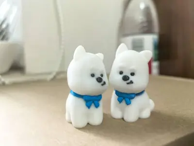 多色小白狗