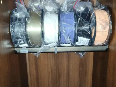 Filament rack made from a clothes hanger rail 15×30