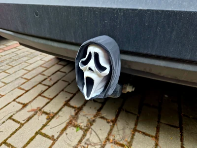 Scream Hitch Ball cover