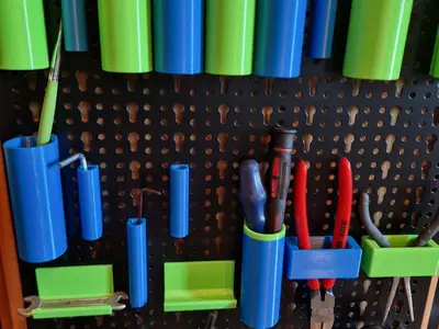 Accessories for a pegboard not for Skadis