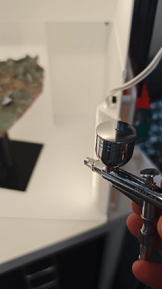 Your Airbrush Deserves a Wall Spot on Skådis