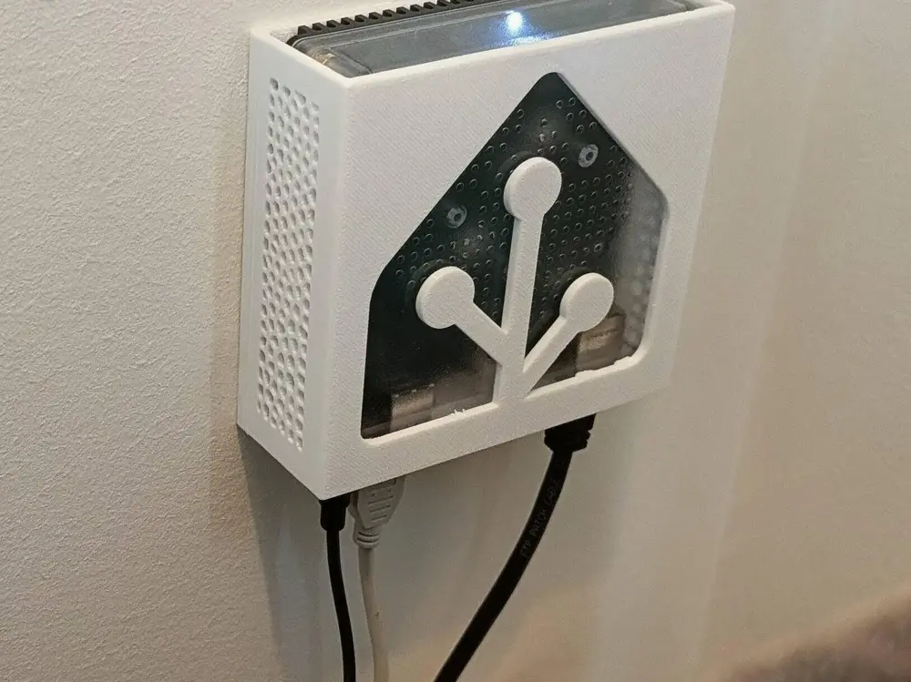 Home Assistant Green - wall mount
