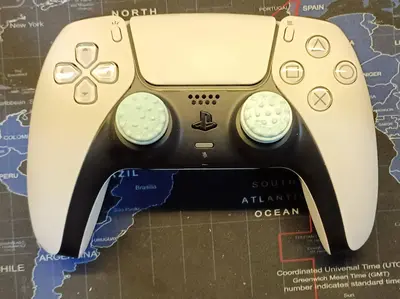 PS5 CONTROLLER GRIPS