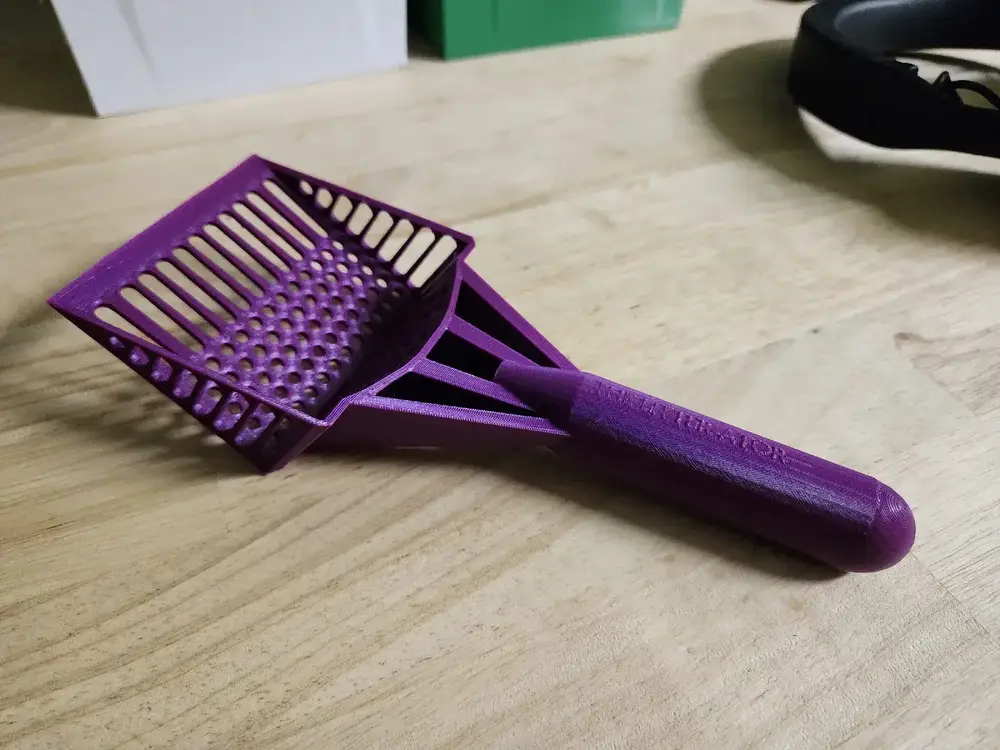 Cat litter scoop