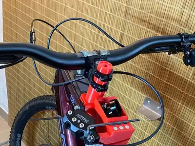 Cockpit MTB service holder