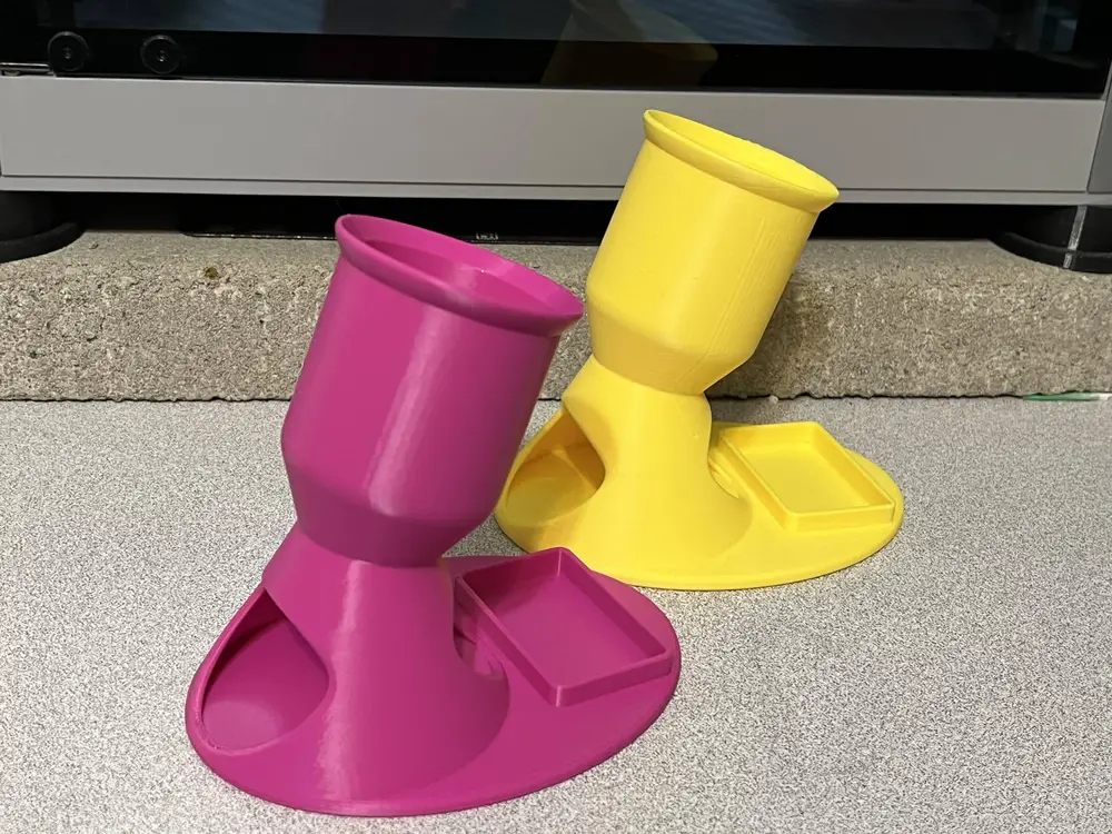4oz Crafters Glue Stand
