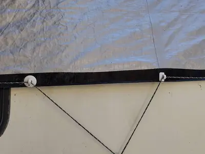 Tarp Helpers