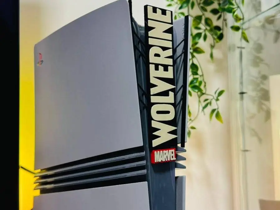 Marvel Wolverine Cover Frontale PS5 Pro