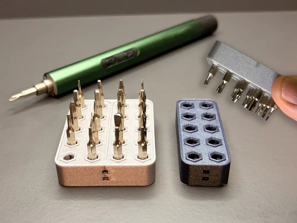 Bit holder for small 4mm bits