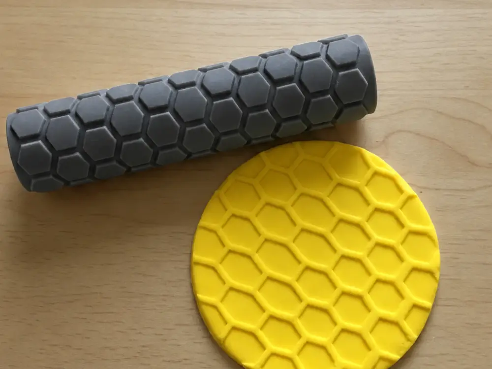 Honeycomb Shape Pattern Roller