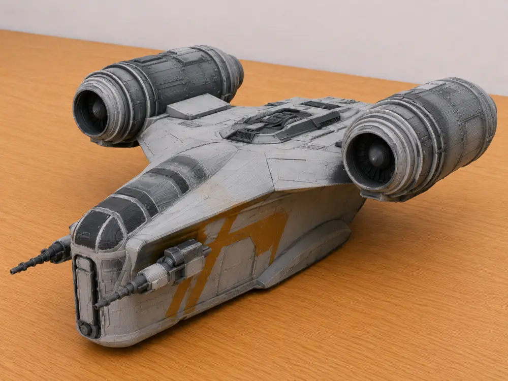 Mandalorian Razor Crest Star Wars Replica