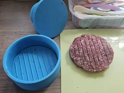 Ergonomic Burger Press120mm with Easy-Release Base