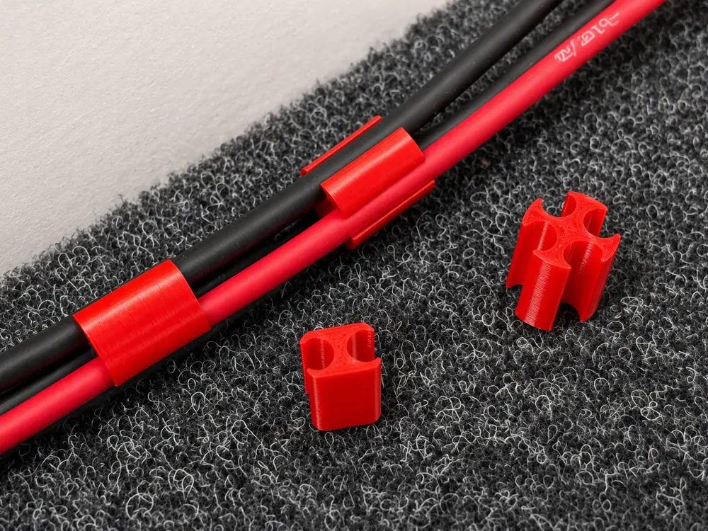 Photovoltaic Cable Clips Organizer (MC4 PV wiring for Solar Energy)
