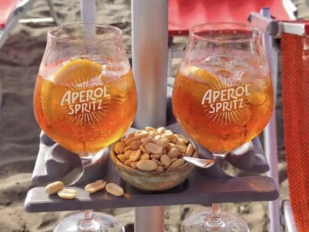 Beach Umbrella Wine, Aperitif & Drink Holder