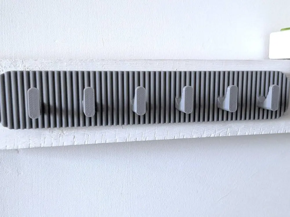 Simple ribbed key holder | Schlüsselhalter