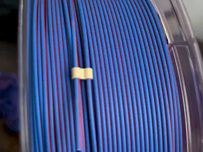 Mini filament clip