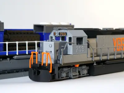 EMD GP40 Diesel Locomotive 1:48 Static Assembly Model