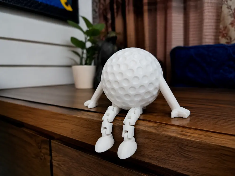 Special Articulated Golf Ball Friend