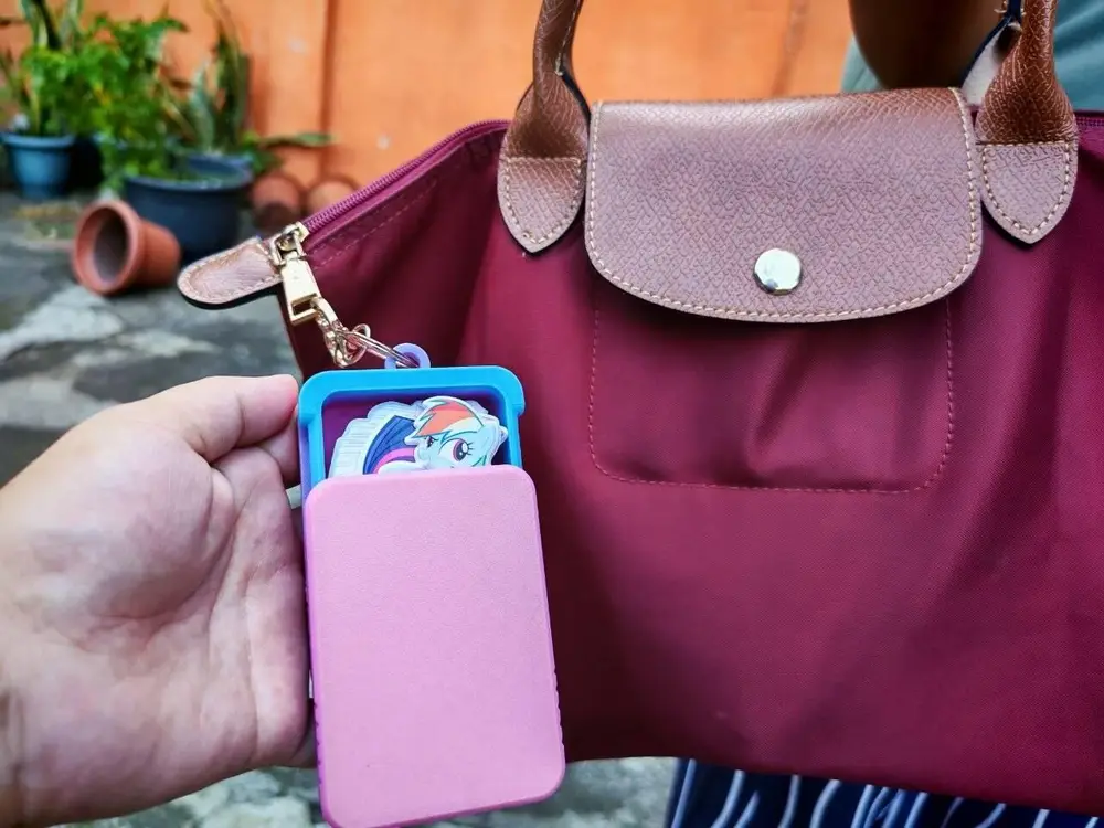 key chain sliding