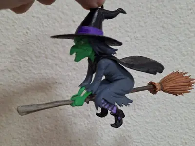 Halloween Hanging Witch / Bruja Voladora Colgante 3D