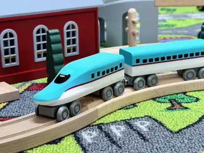 E5 Series Shinkansen Train Set for Wooden Tracks