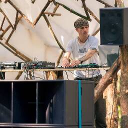 Groovechemist