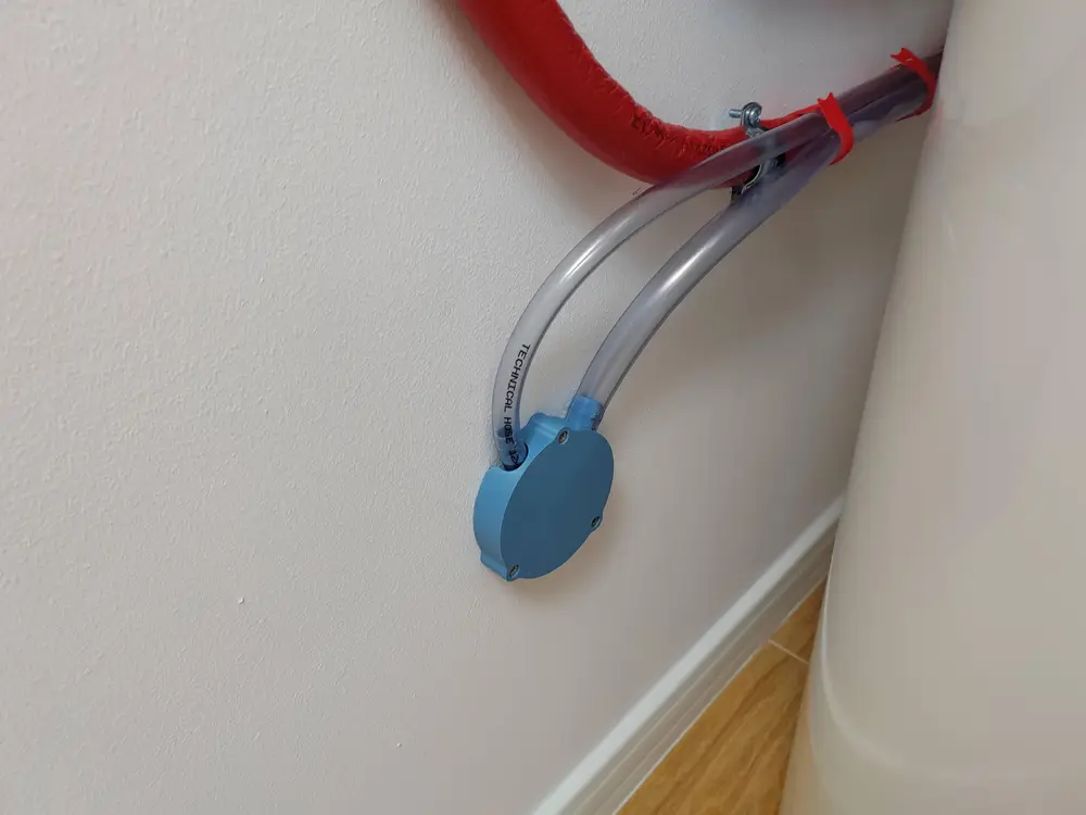 Water Hose T-piece  16mm and 11mm