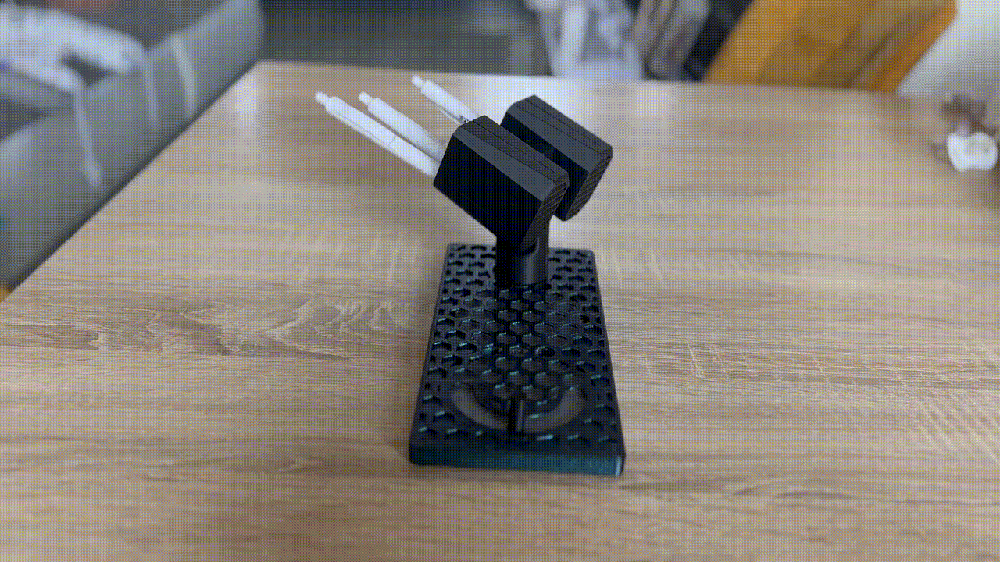 Moving pen holder Rocket Launcher