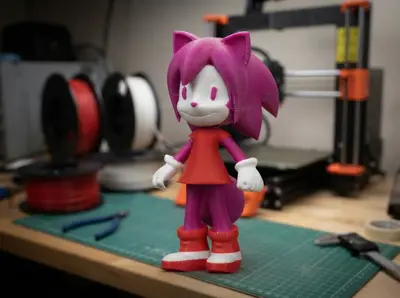 Amy Versions: Minimalist and Colored