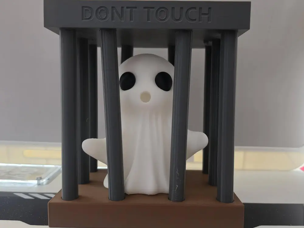 boo in a cage