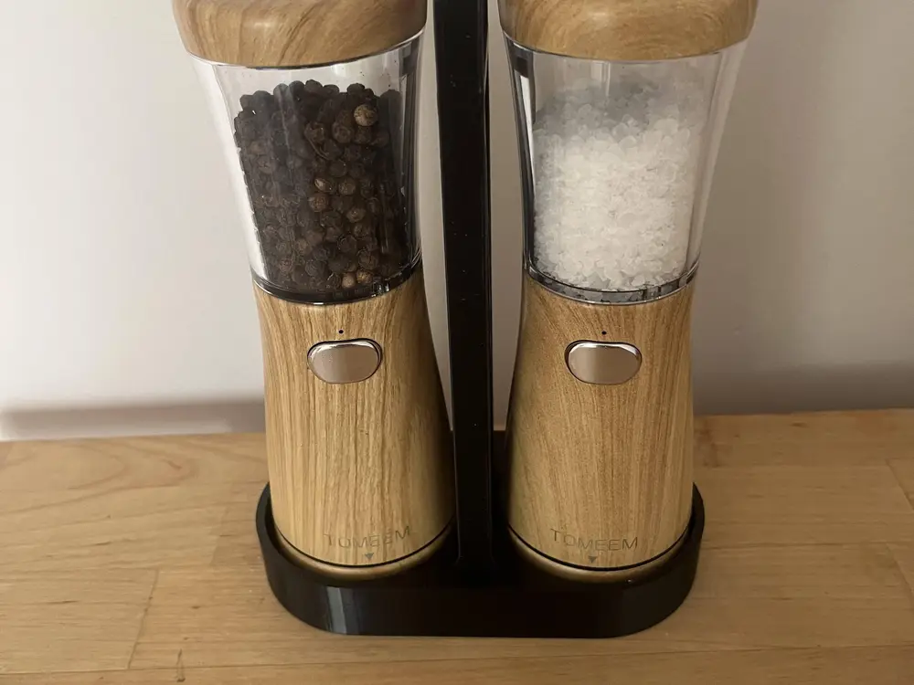 Salt and Pepper Holder