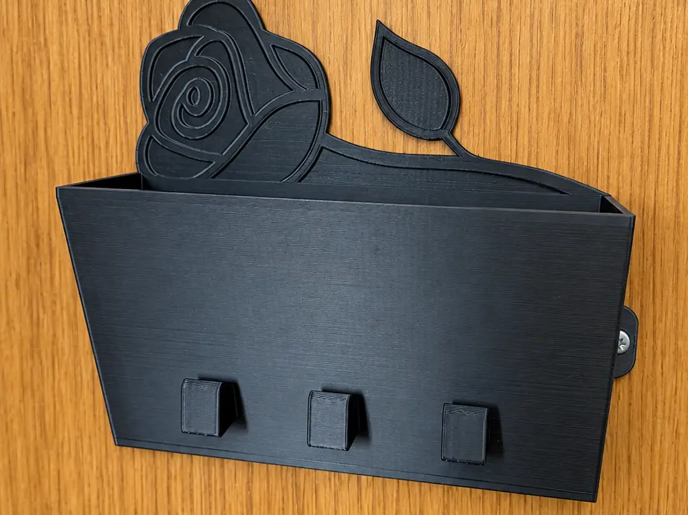 Rose Wall Organizer with 3 Hooks – Kitchen Scale Holder